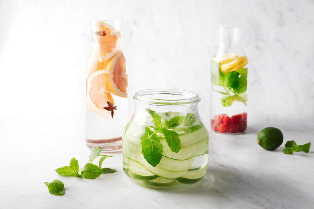 Parfumeer water met fruit, groenten en kruiden. Zalig verfrissend!